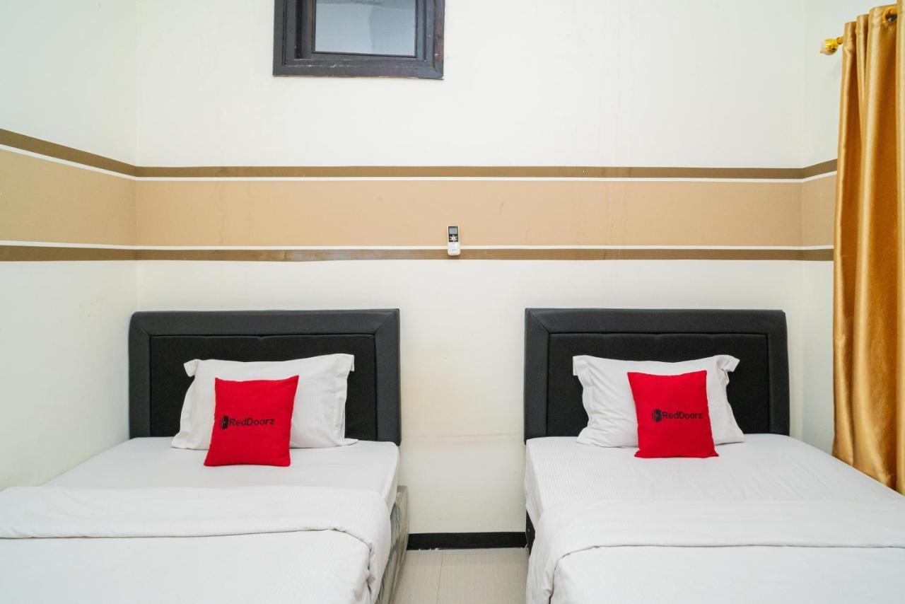 RedDoorz Syariah near Marvel City Mall 2 Surabaya Bagian luar foto