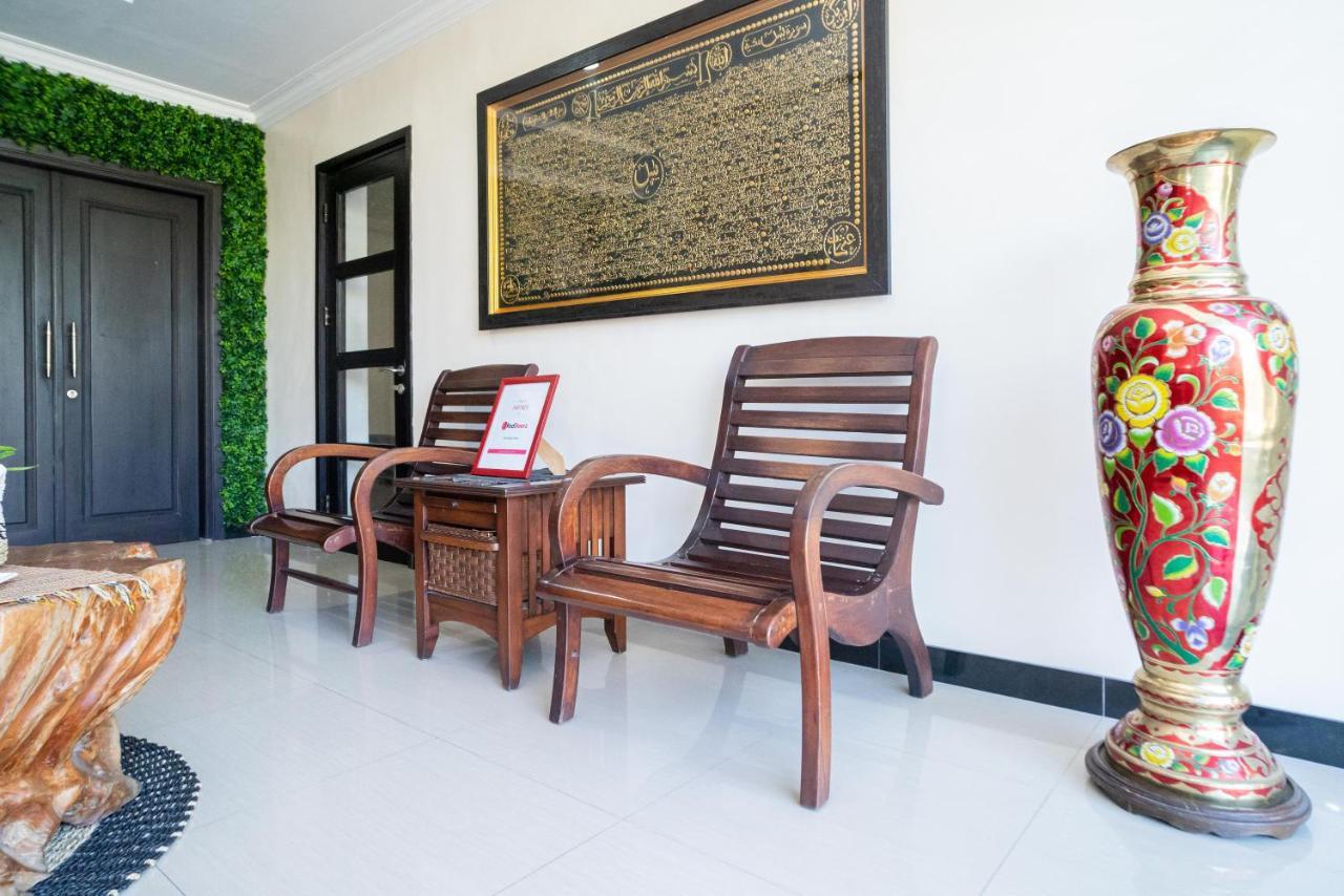 RedDoorz Syariah near Marvel City Mall 2 Surabaya Bagian luar foto